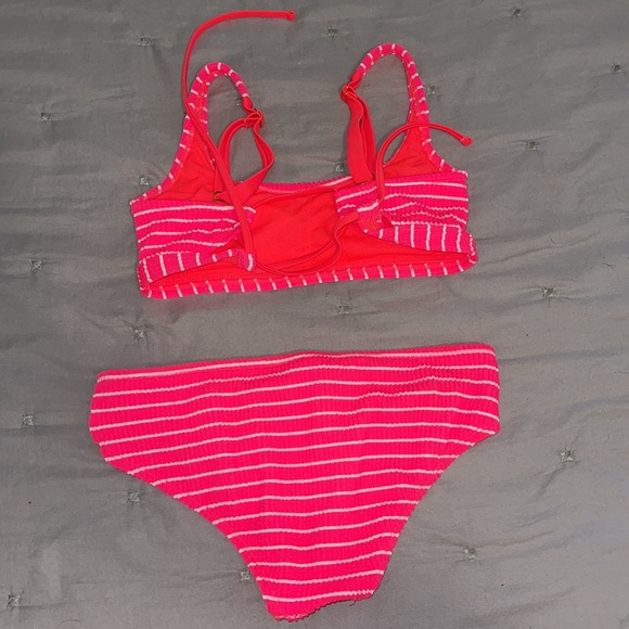 Bathing suit - Picture 2 of 5